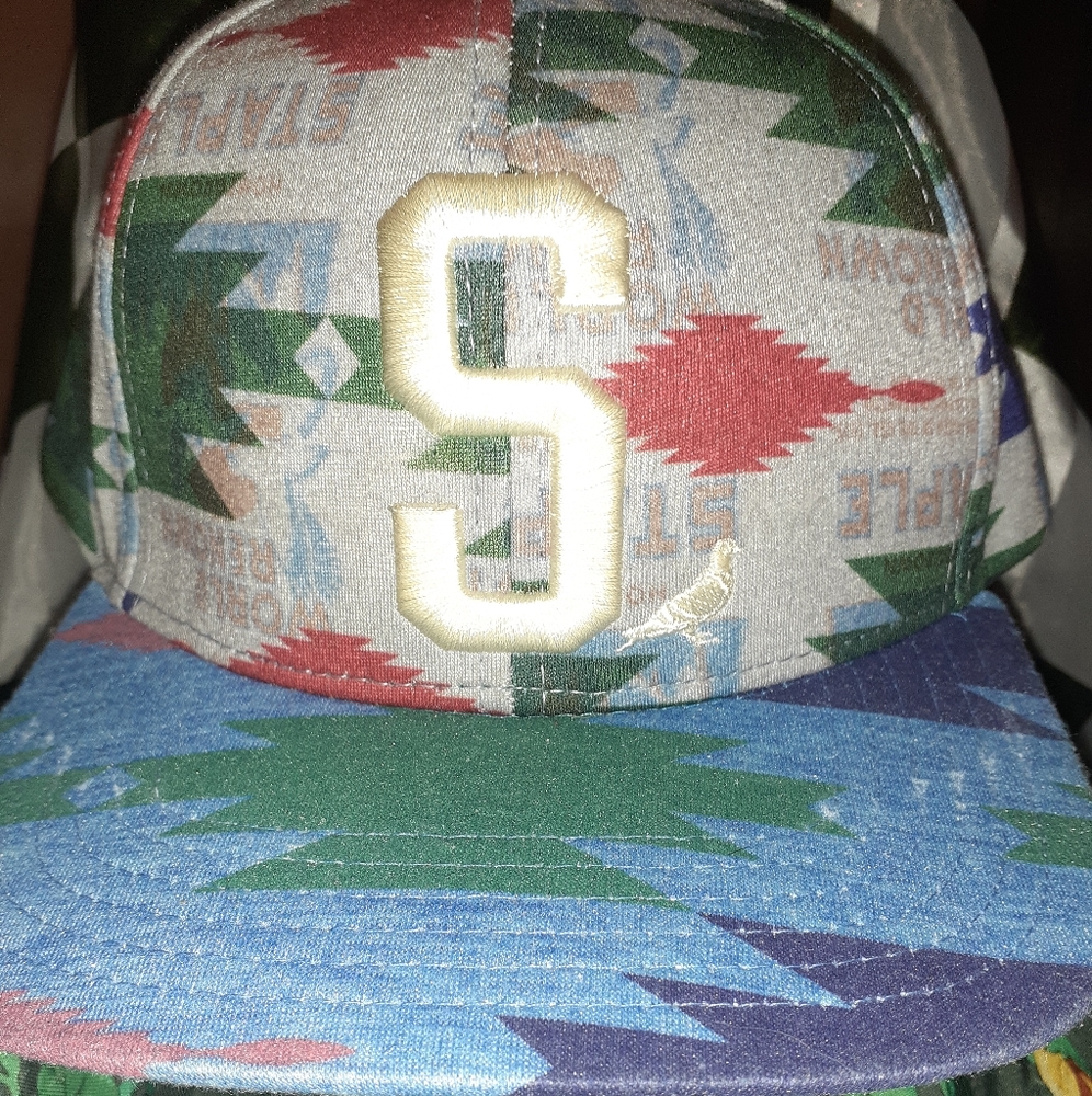Staple hat
